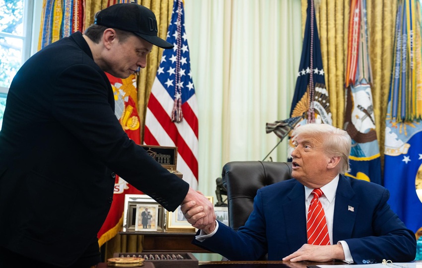 Elon Musk junto al  presidente Trump. Foto: EFE