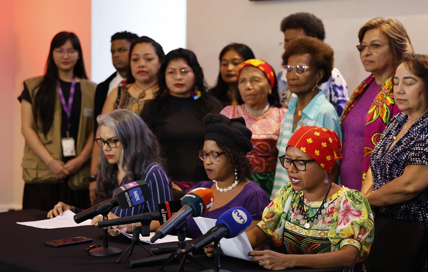 Las mujeres se han pronunciado contra esta medida. Foto: EFE