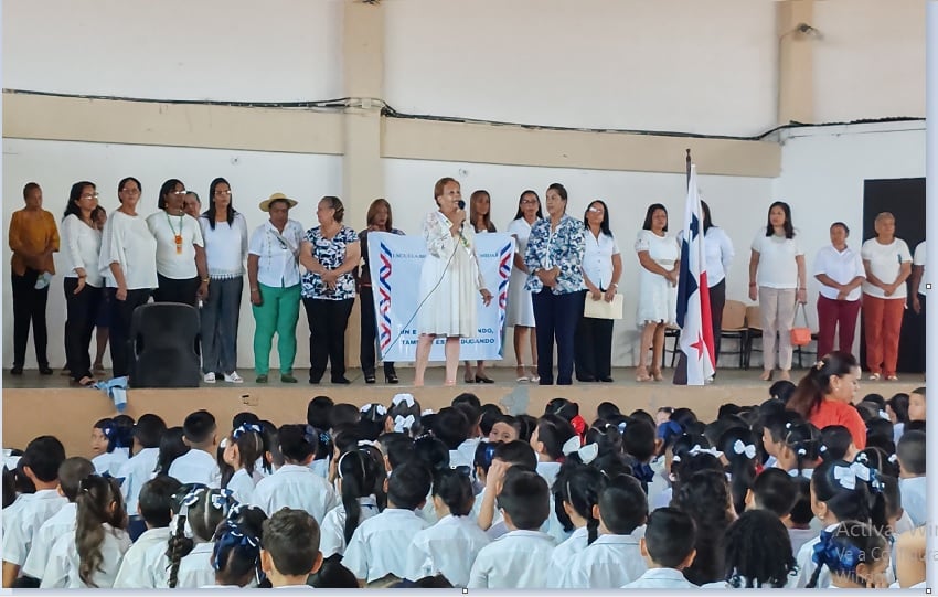 En otras escuelas de la provincia de Panamá Oeste, las clases también se desarrollaron con normalidad, tras el retorno de los educadores que no habían sido notificados del inicio de procesos administrativos en su contra. Foto. Eric Montenegro