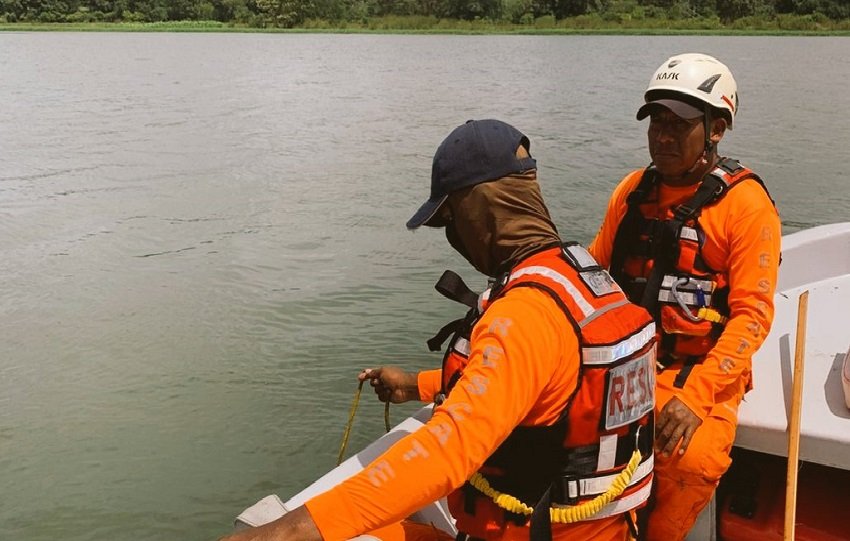 De acuerdo con sus familiares, el joven sufrió un ataque de epilepsia y cayó al agua. Foto. Sinaproc