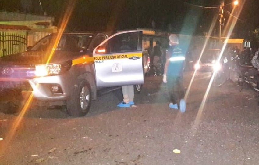 Las autoridades iniciaron las investigaciones para esclarecer este caso y la relación de la víctima con el robo del taxi a la conductora. Foto. Cortesía