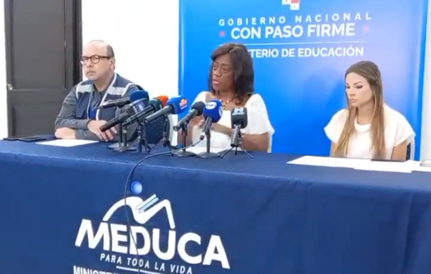 Las autoridades realizaron una conferencia de prensa.