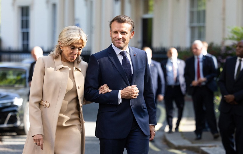 Emmanuel Macron,y su esposa, Brigitte Macron. Foto: EFE