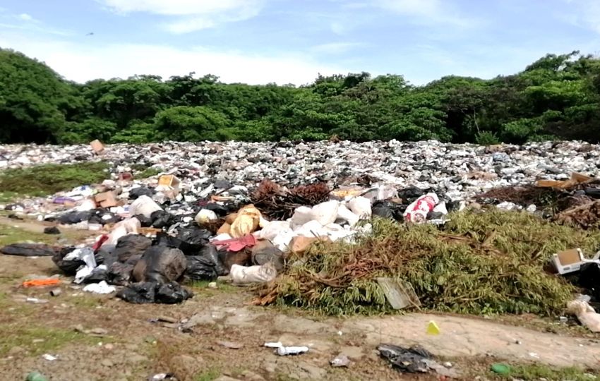 El pasado 17 de junio, se ordenó el cierre parcial del vertedero de Macaracas, para esa fecha, se ordenaron una serie de trabajos para el control de los olores y lixiviados. Foto. Archivo