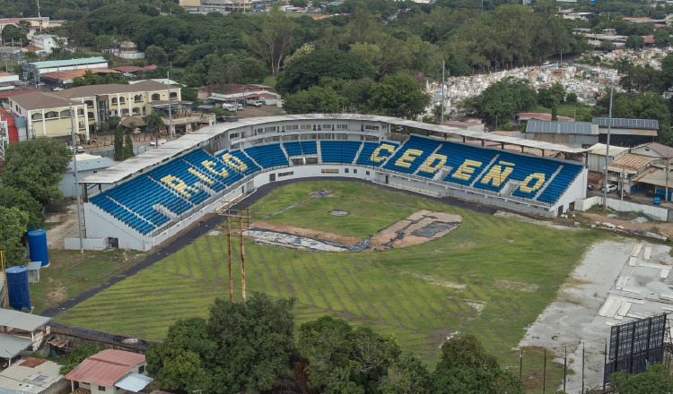 Estadio Rico Cedeño de Chitré. Foto: Pandeportes