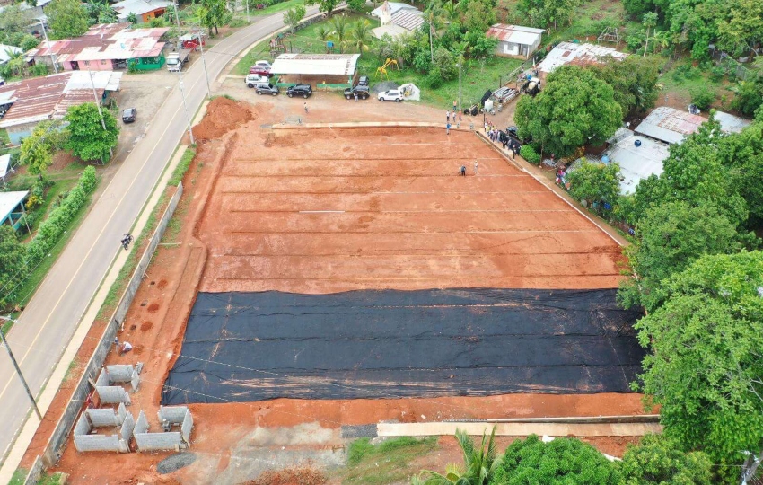 Vista aérea del  proyecto de construcción del Campo Deportivo Rancho Café. Foto: Cortesía. 