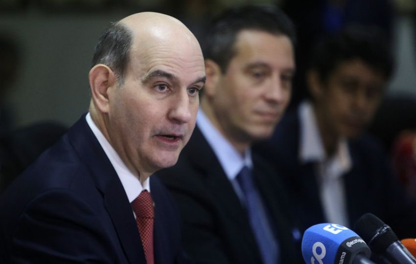 El ministro de Economía y Finanzas (MEF), Felipe Chapman.  Foto: EFE