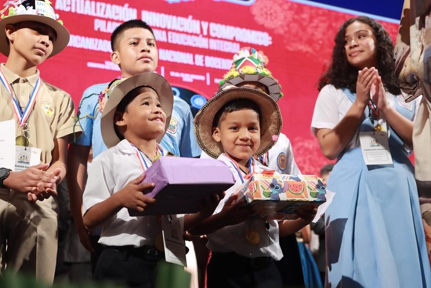 Participaron estudiantes de 16 regiones educativas del país. Foto MEDUCA
