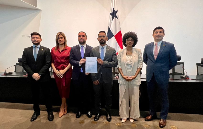 Miembros de la bancada Vamos. Foto: Cortesía