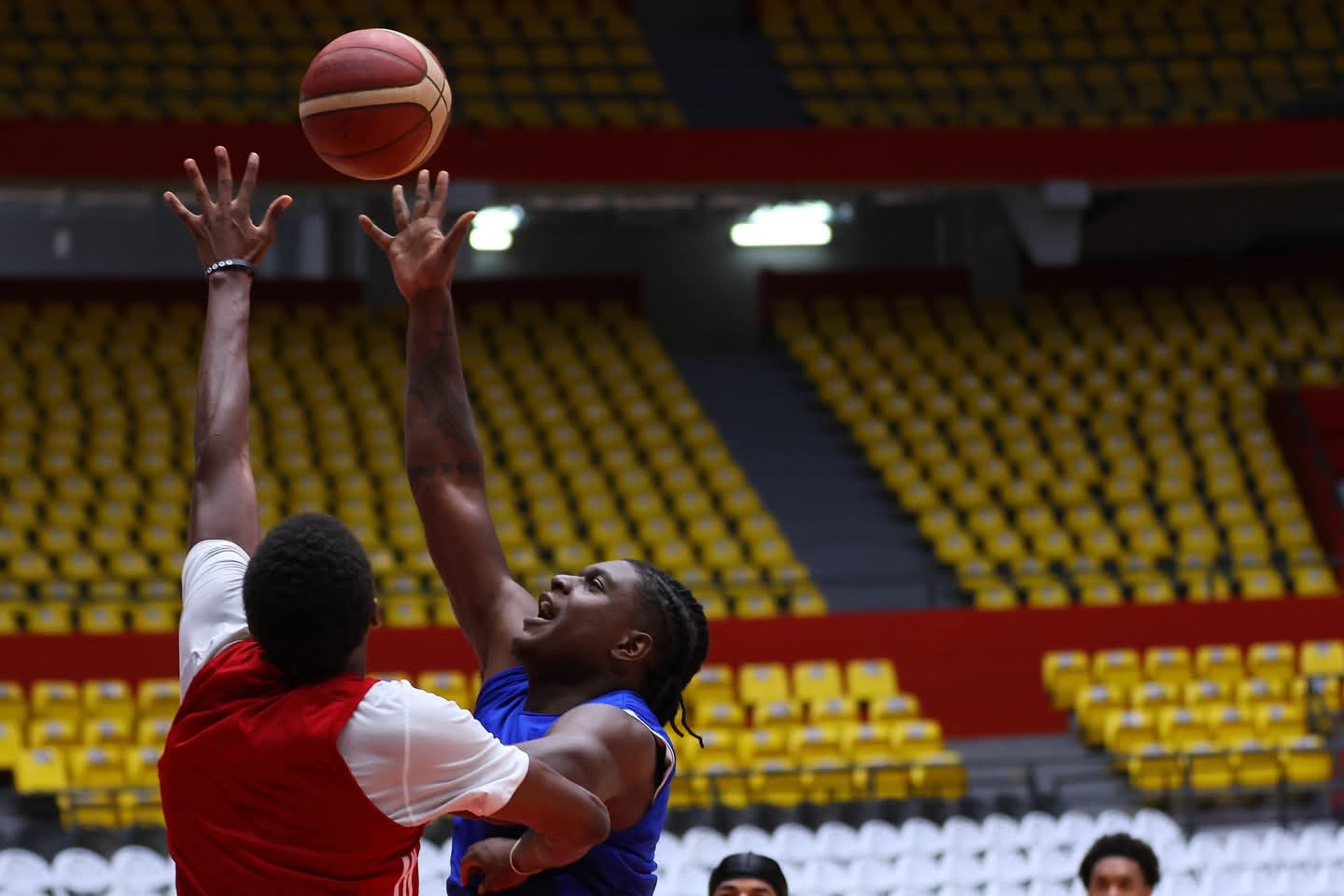 La Copa Latina de Baloncesto no se pudo jugar en la Arena Roberto Durán por segundo día consecutivo. Foto: Fepaba