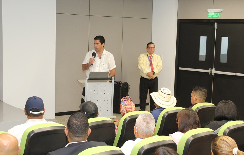 Valentín González, representante del corregimiento de Ciri Grande, dijo que 10 comunidades deberán ser reubicadas con el proyecto de embalse de Río Indio. Foto. Eric Montenegro