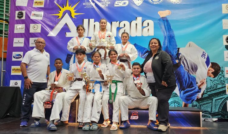 Representación panameña en el torneo de judo en Heredia, Costa Rica. Foto: Diómedes Sánchez S.