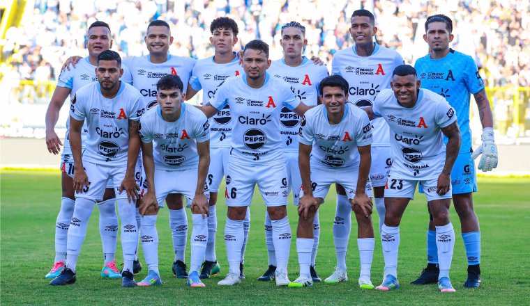 Equipo de Alianza, de El Salvador. Foto: Twitter