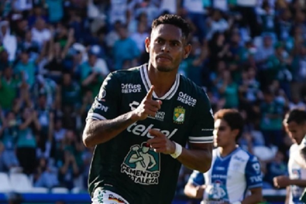 El panameño Ismael Díaz, jugador de León: Foto: @clubleon_oficial