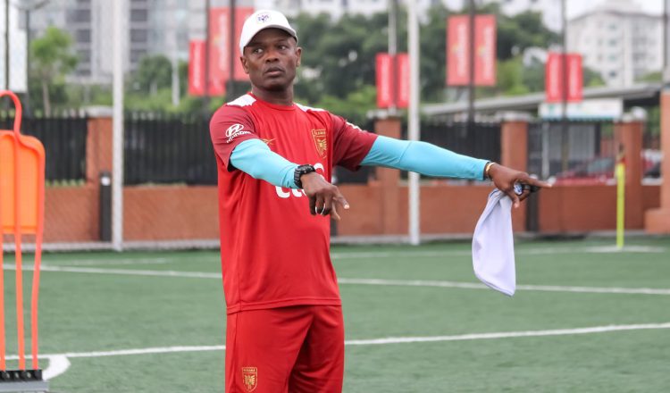 Jorge Dely Valdés, técnico de la Sub-20 de Panamá. Foto: FPF
