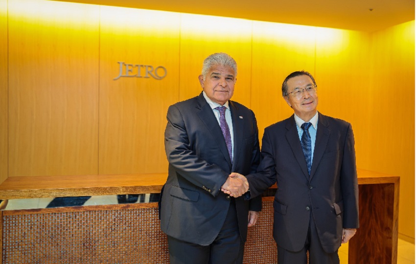 Mulino afirmó que este foro permitirá elevar el intercambio entre los dos países. Foto: EFE