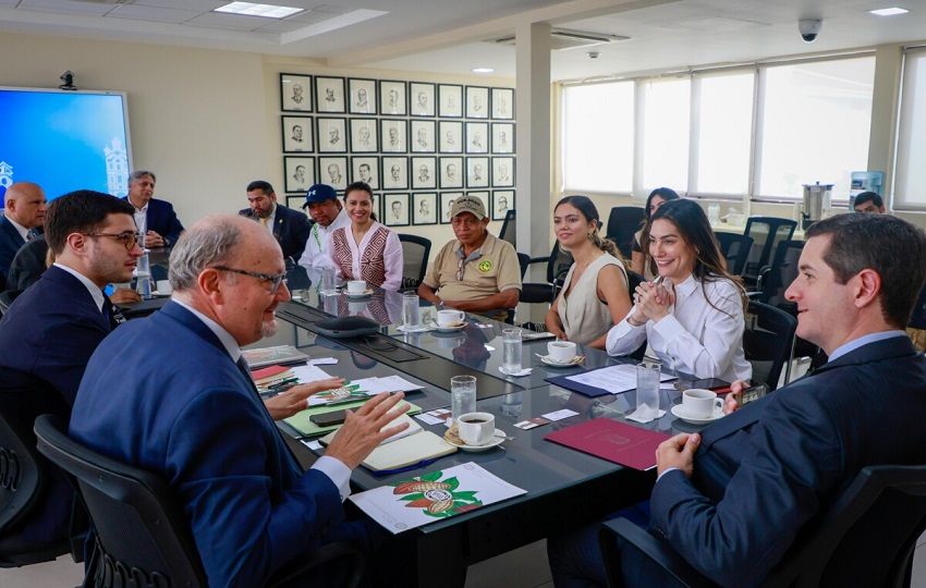 Encuentro con cacaoteros internacionales. Foto