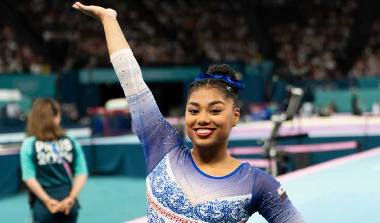 La gimnasta Hillary Heron, recuperada de su lesión, ya entrena con miras a competir en el Mundial. Foto: COP