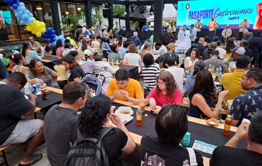 El “Pasaporte Gastronómico” no solo fortaleció el intercambio cultural, sino que también incentivó la economía local. Foto: Cortesía