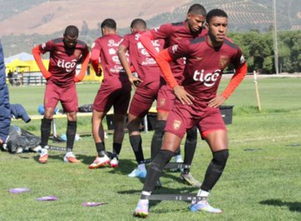Jugadores de la Sub-20 durante los entrenamientos. Foto: Fepafut