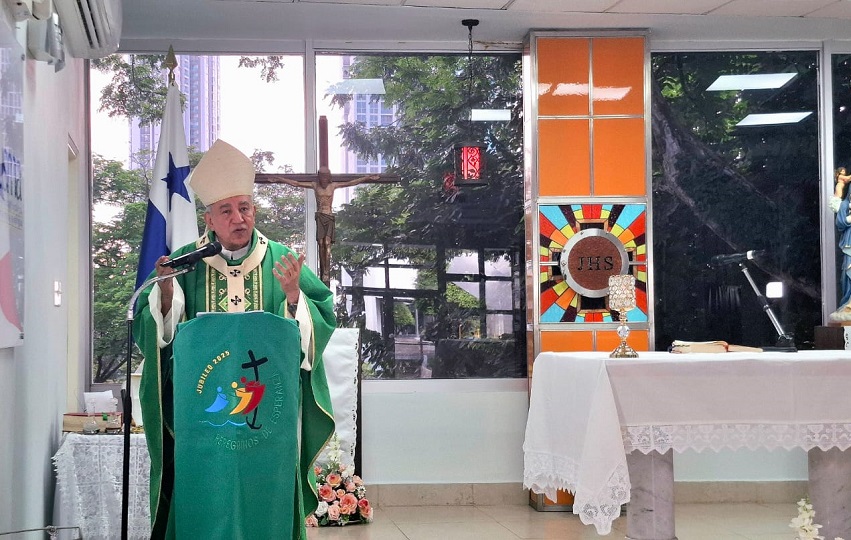 En su mensaje final, el Arzobispo enfatizó: “Todos estamos llamados a actuar con honestidad y coherencia”.  Foto. Cortesía