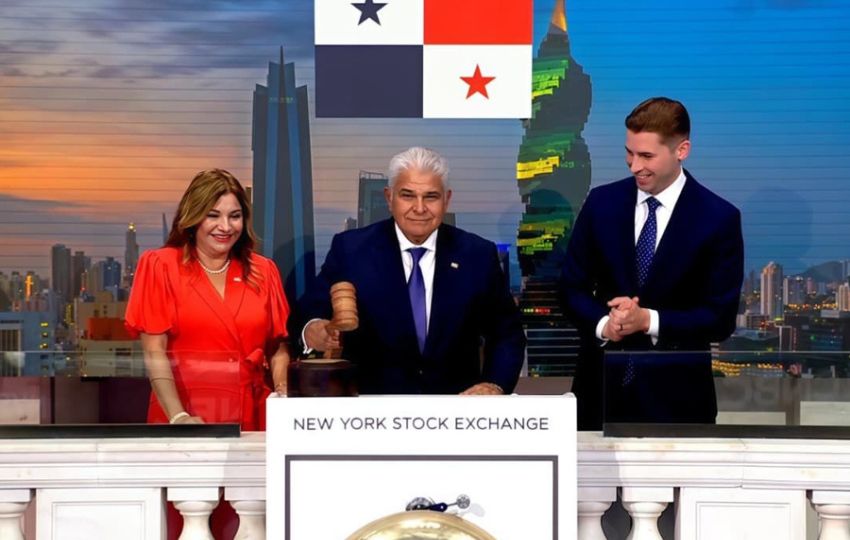El presidente José Raúl Mulino (c), junto a la primera dama de Panamá Maricel Cohen de Mulino, en Nueva York (Estados Unidos). Foto: EFE