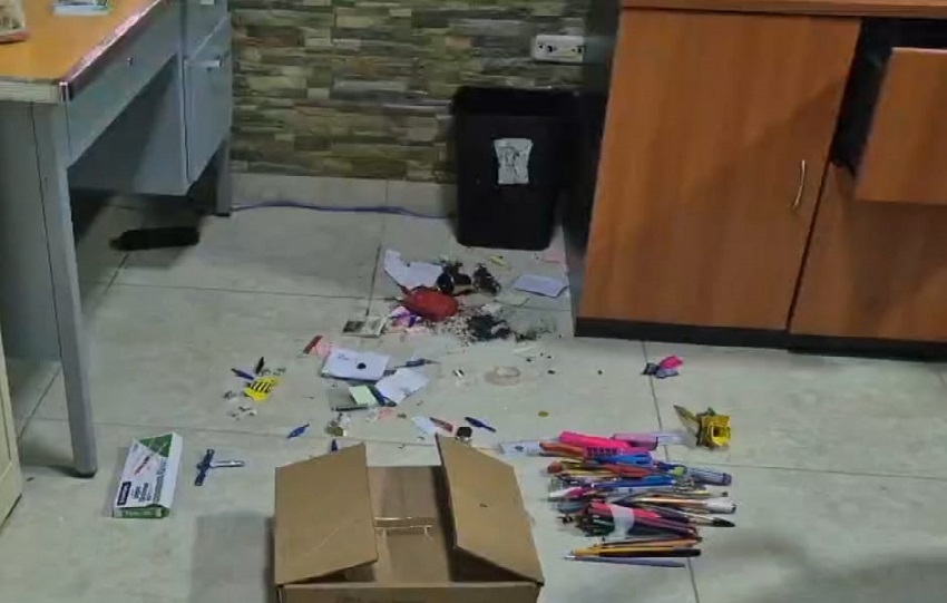 Las autoridades han iniciado las investigaciones de este caso de robo en contra de este centro educativo en la provincia de Colón. Foto.. Cortesía