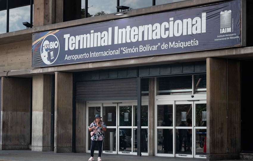 Entrada del Aeropuerto Internacional de Maiquetía Simón Bolívar, en La Guaira (Venezuela). EFE/Archivo/ Ronald Peña