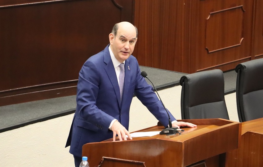 Felipe Chapman, ministro del MEF Felipe Chapman, ministro del MEF