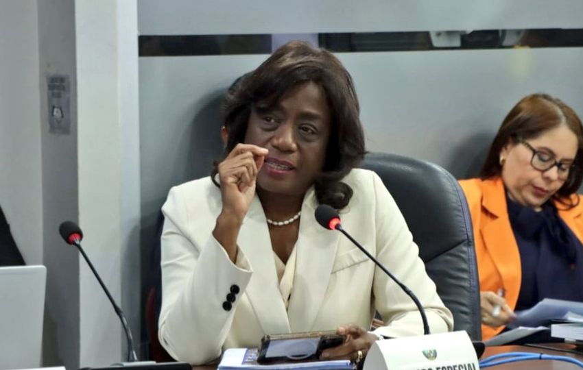 La ministra de Educación Lucy Molinar. Foto: Cortesía