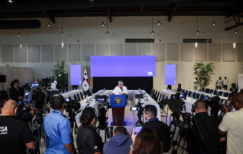 El presidente José Raúl Mulino hizo referencia en los avances que registra el Instituto de Mercadeo Agropecuario (IMA) para la apertura de nuevas Tiendas del Pueblo. Foto. Cortesía. Presidencia