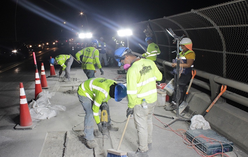 Trabajadores en el Puente de Las Américas. Foto: Cortesía Trabajadores en el Puente de Las Américas. Foto: Cortesía