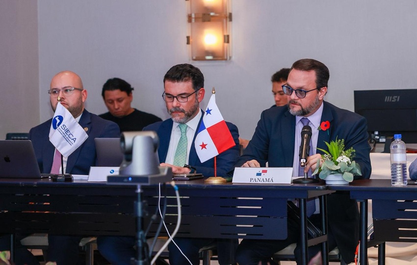 El ministro Moltó resaltó la importancia de  fortalecer la cooperación regional. Foto: Cortesía