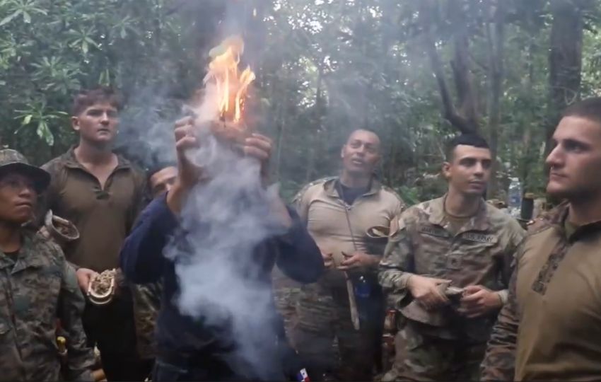 Fuerzas terrestres de Estados Unidos realizan entrenamientos en la selva de Panamá.