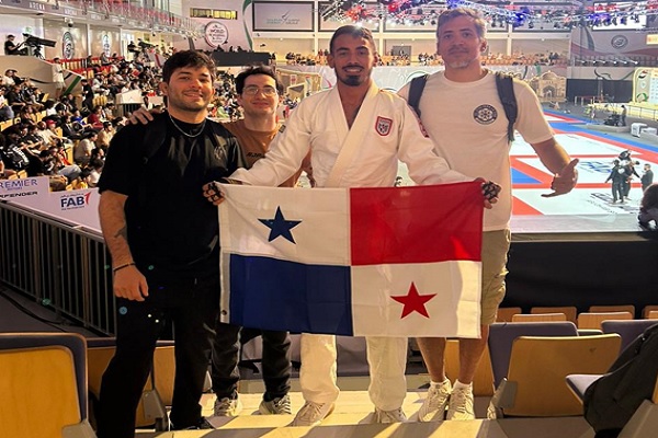 Representación panameña en el Jiu-Jitsu Championship en Abu Dhabi. Foto: Cortesía