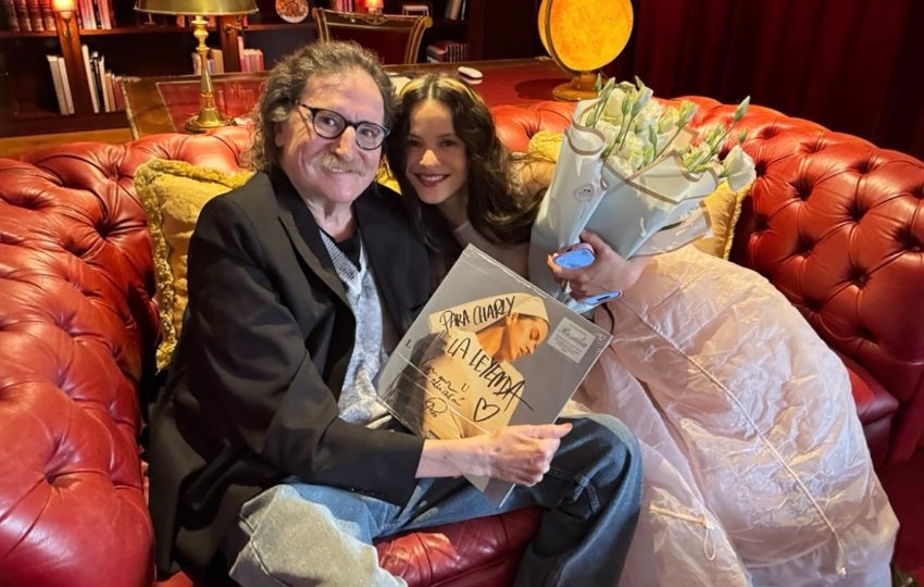 Charly García y a la cantante española Rosalía. Foto: EFE / @Charlygarcia