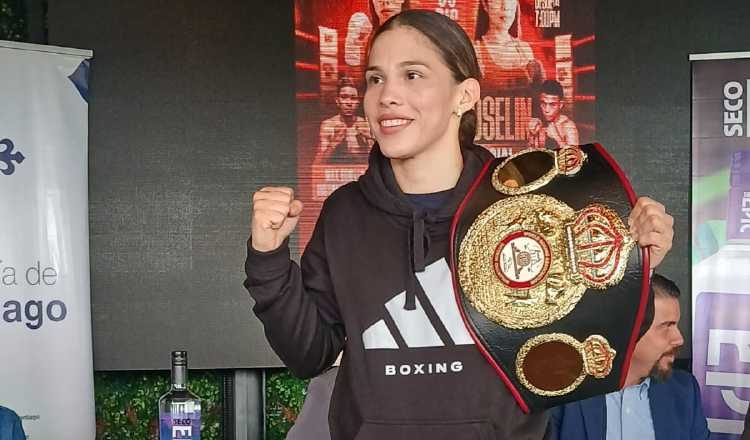 La campeona  panameña Nataly Delgado y su rival la mexicana Arlenn" "La Torita" Sánchez, tendrán su pesaje oficial, hoy.  Foto: Jaime A. Chávez R.