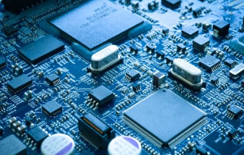 El aumento en las cargas de trabajo de Inteligencia Artificial (IA) está generando una mayor demanda de semiconductores en centros de datos. Foto: Ilustrativa 