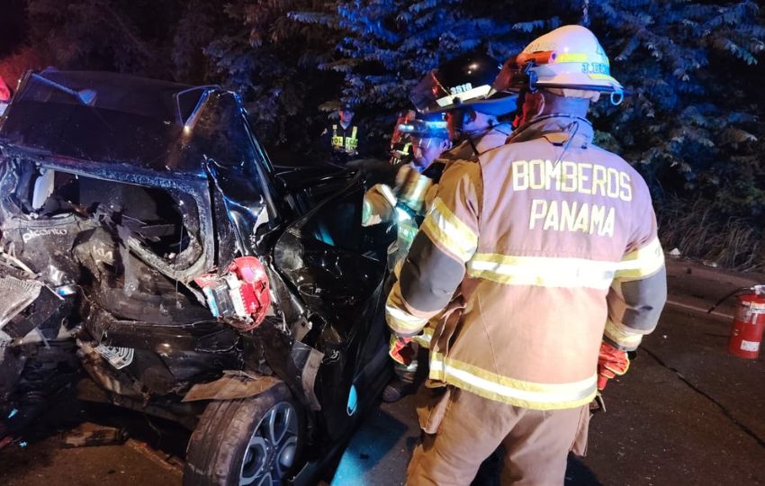 La víctima es un hombre que viajaba como pasajero. Foto: Eric Montenegro La víctima es un hombre que viajaba como pasajero. Foto: Eric Montenegro