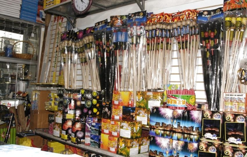 Las cebollitas o estrellitas también pueden causar accidentes graves. Foto: Archivo Las cebollitas o estrellitas también pueden causar accidentes graves. Foto: Archivo