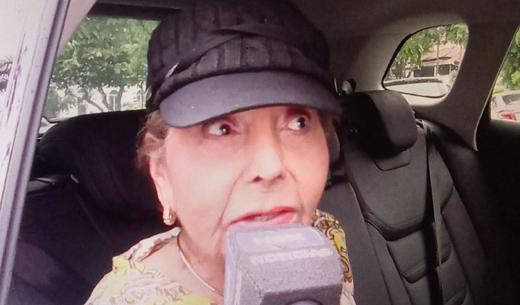 Pidió que Planells y su combo se retiren de los medios de comunicación porque no van a tener oportunidad. Pidió que Planells y su combo se retiren de los medios de comunicación porque no van a tener oportunidad.