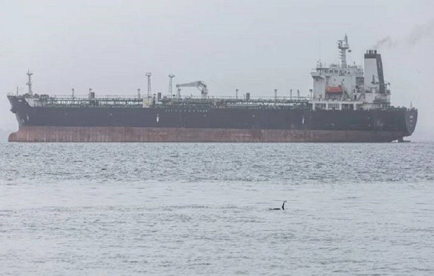 Buque transportando combustibles en el Lago de Maracaibo, Venezuela. Foto: EFE Buque transportando combustibles en el Lago de Maracaibo, Venezuela. Foto: EFE
