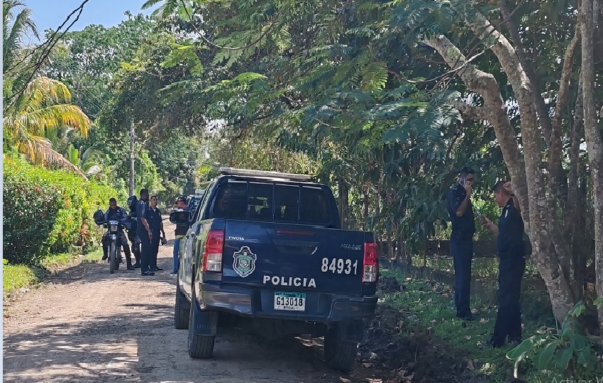 Debido a este homicidio, la Policía Nacional (PN) busca a cinco personas, todas identificadas, que tenían fuertes rencillas con la víctima. Foto. Eric Montenegro Debido a este homicidio, la Policía Nacional (PN) busca a cinco personas, todas identificadas, que tenían fuertes rencillas con la víctima. Foto. Eric Montenegro