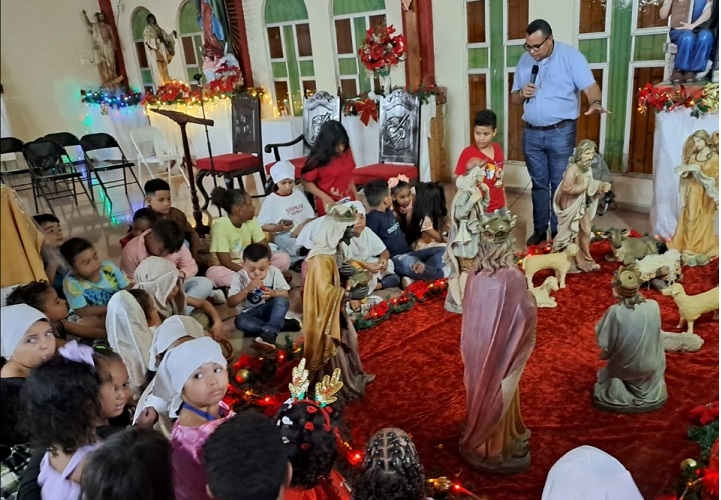 Como parte del atractivo turístico, el programa incluye actividades pensadas para toda la familia, con dinámicas recreativas y ambiente festivo. Foto. Thays Domínguez