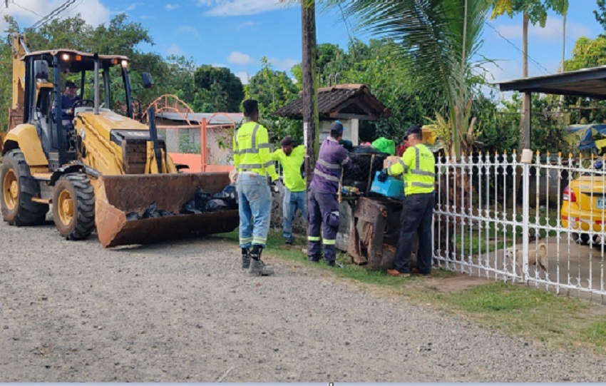 Durante el mes de diciembre se generaron tres mil toneladas de basura más de las 5 mil toneladas de residuos que se tenía previsto recolectar. Foto. Eric Montenegro