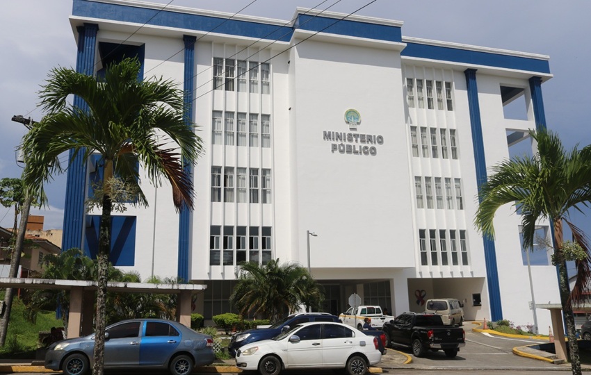 Personería municipal del distrito de Portobelo, hizo la coordinación para detenerlo. Foto. Diómedes Sánchez
