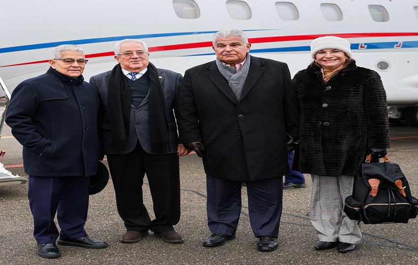 Llegada del presidente Mulino y su esposa a Davos, Suiza. Foto: Cortesía 