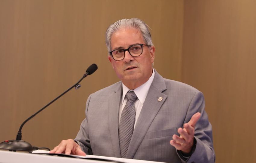  El ministro de Salud Fernando Boyd Galindo. Foto: Cortesía