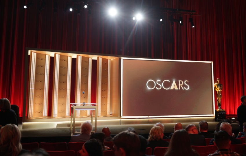 El escenario durante la ceremonia de nominaciones. Foto: EFE / Chris Torres