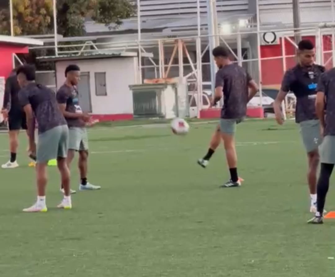 Tauro entrena en el 'Cascarita' Tapia, realiza  su pretemporada. 